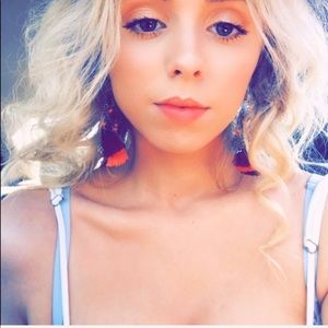 Meet your Posher, Mikaela